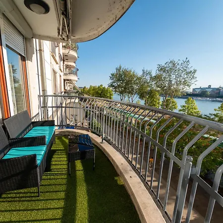 Panorama Danube View 3br Balcony Garage Ac * ブダペスト