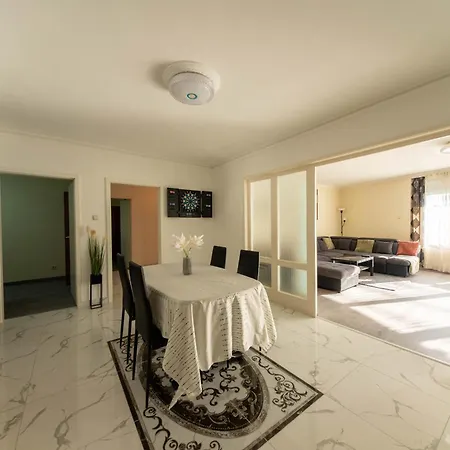 Panorama Danube View 3br Balcony Garage Ac ブダペスト