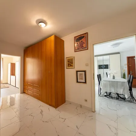 アパート Panorama Danube View 3br Balcony Garage Ac ブダペスト