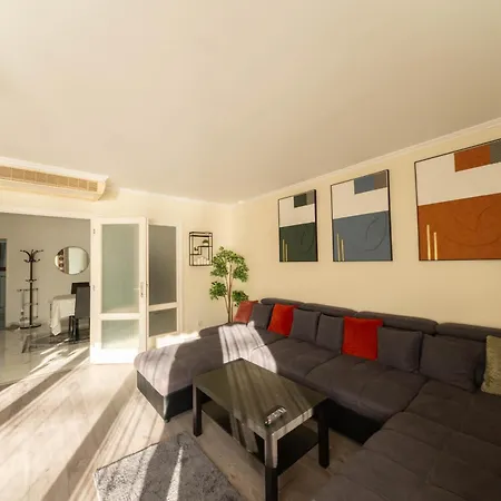 アパート Panorama Danube View 3br Balcony Garage Ac ブダペスト