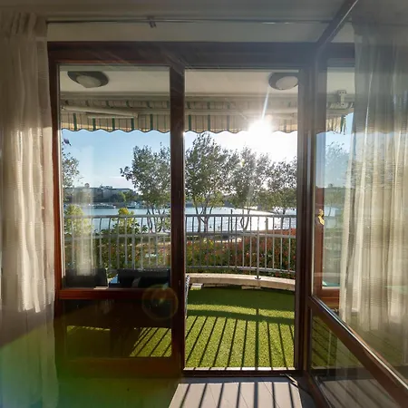 Panorama Danube View 3br Balcony Garage Ac