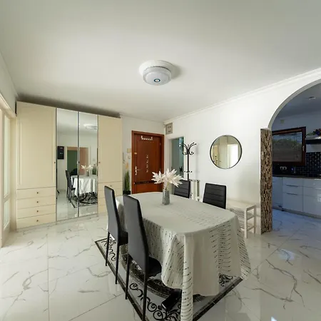 Panorama Danube View 3br Balcony Garage Ac