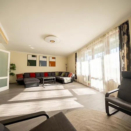 Panorama Danube View 3br Balcony Garage Ac *