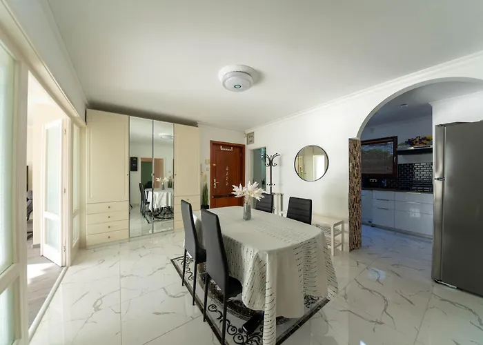 Panorama Danube View 3br Balcony Garage Ac